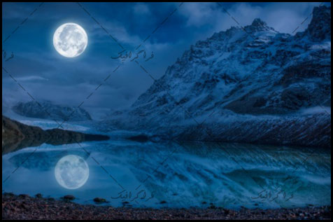 دانلود والپیپر ماه کامل با انعکاس در آب